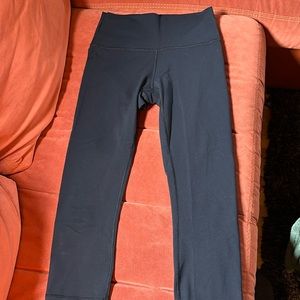 Lululemon Wunder Under Crops